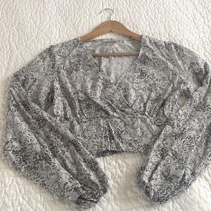 NWOT Mahina Hawaii Grey floral long sleeve top